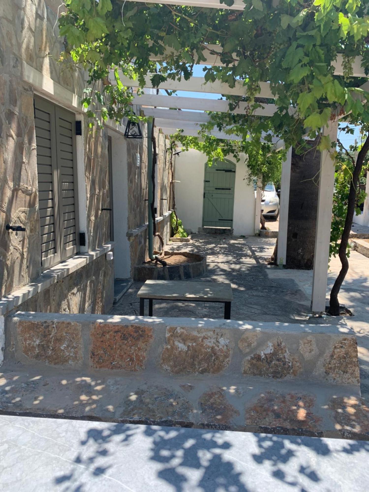 Gioma Garden Villas Istron Esterno foto
