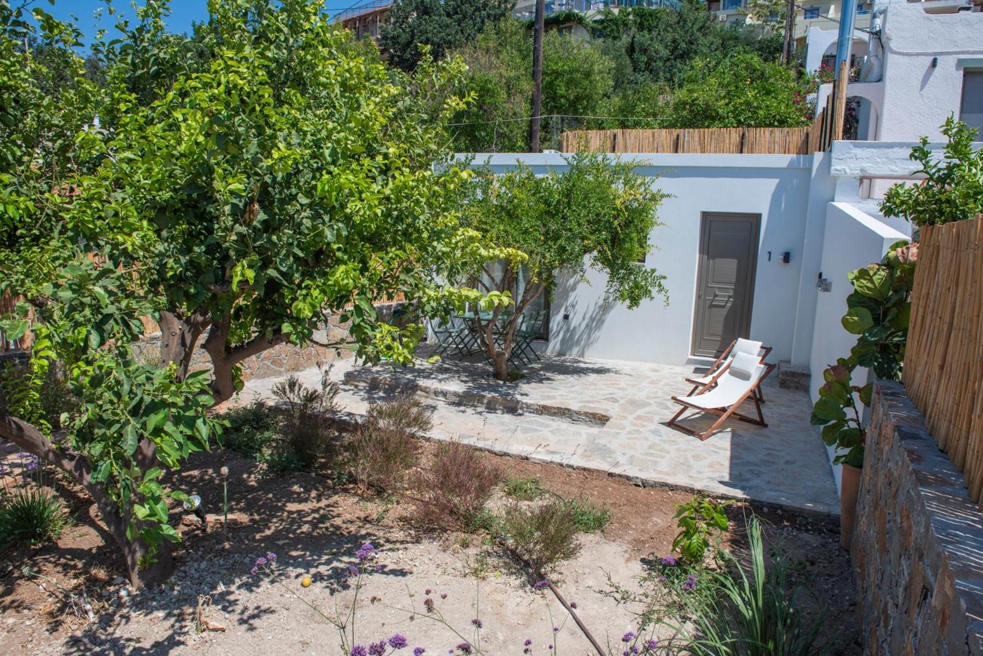 Gioma Garden Villas Istron Esterno foto